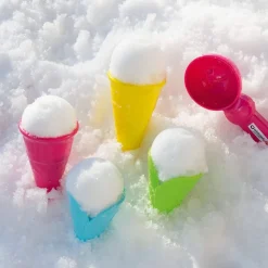 HABA Ice Cream 5 Piece Set With 4 Cones And A Scoop< Beach & Outdoor Toys